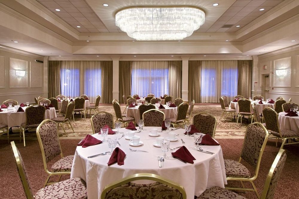 Doubletree By Hilton Akron Fairlawn Étterem fotó